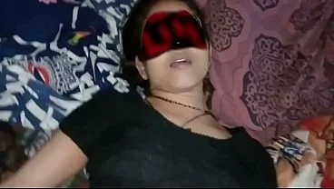 After sucking my pussy, brother in law inserted his thick penis into my pussy.