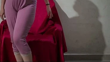 CEWEK BALI GANTI BAJU SAMBIL COLMEK – BOKEP INDO VIRAL