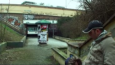 COUPLE WHO LOVE TO FUCK IN PUBLIC PLACES