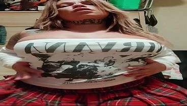 Hot school girl: Brutal squirt with Randy