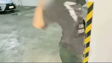 Ketemu mantan di parkiran, di ajak ngentot lansung mau sampai creampie