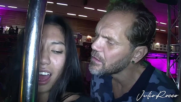 La chica del público que subió a follar con Nacho – JULIOROCCO