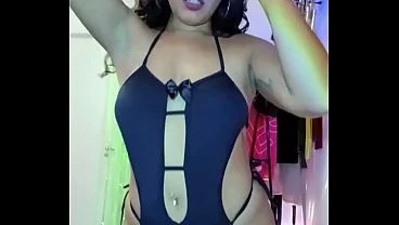 Prévia – Carnaval no Brasil é assim bombeira gostosa rebolando