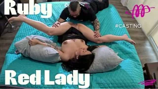 Ruby Red Lady Casting Caliente Con Luis Garay, Oral Al Volante, Sexo Al Aire Libre Y Facial Brutal