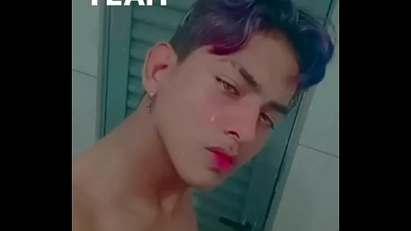 Um vídeo normal sem pornografia