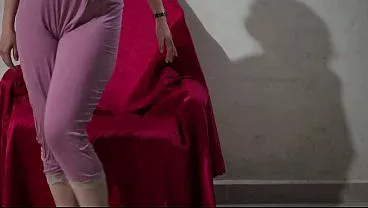 CEWEK BALI GANTI BAJU SAMBIL COLMEK – BOKEP INDO VIRAL