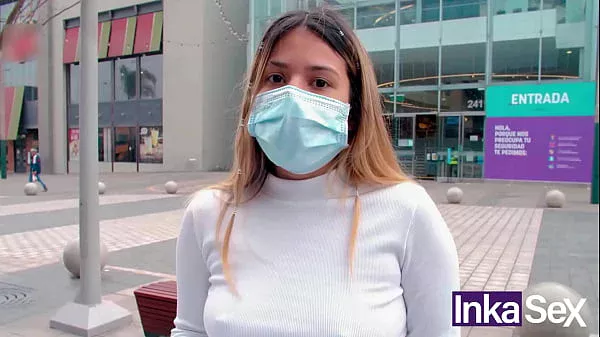 De esta manera te follas a una encuestadora venezolana en los centros comerciales de Lima