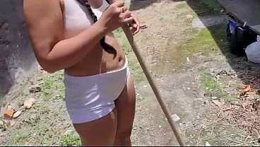 el mejor sexo es el prohibido, sexo con mi vecina a cambio de dinero mientras su marido trabaja 14 min1080p