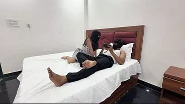 Indian desi girl friend fuck in boyfriend HD video real couple viral video Hindi audio