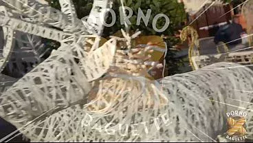 Jade et Francesca, deux bombasses raffolant de sexe !