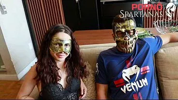 Novinha Fode Gostoso na Frente do Corno na Arena Spartanas