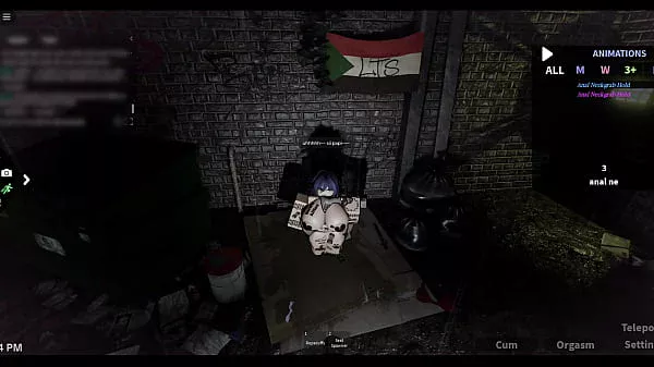 Perra urgida que la tomen por detrás y la usen hasta dejarla toda apestosa de semen – Con Kiarax X