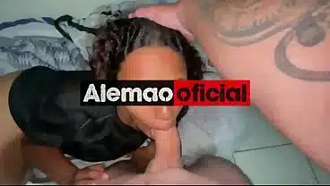 Chupa Esse Pau Gigante Morena – Gostosa Fazendo Boquete Gostoso – Babando O Pau GIGANTE Do Namorado