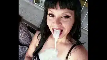 Puta traga esperma